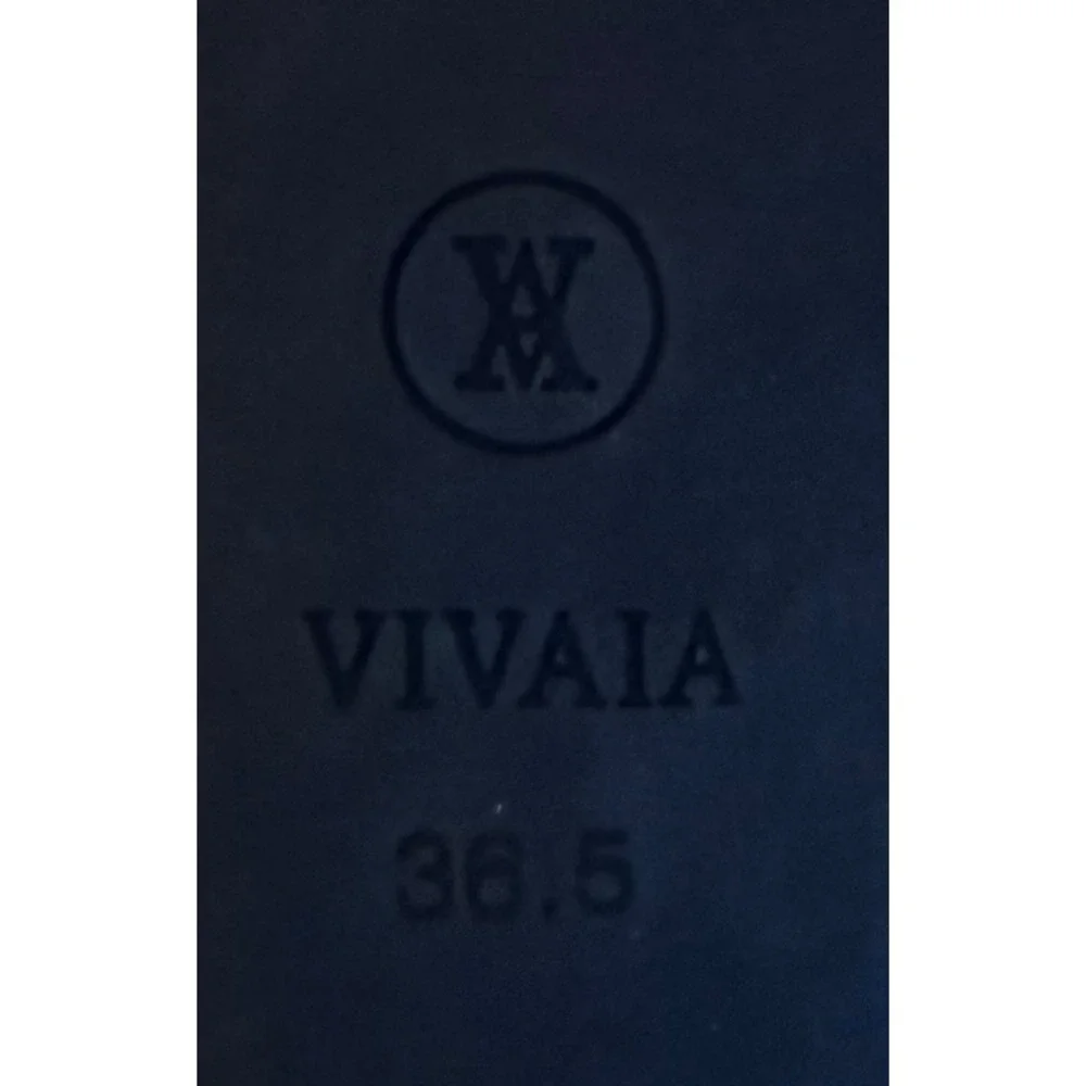 Vivaia brand item